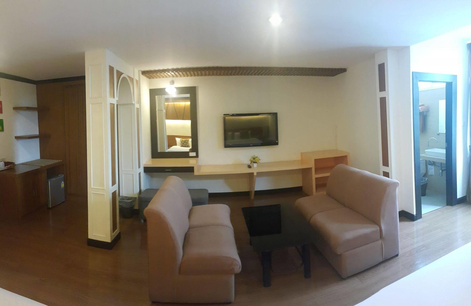 Windmill Resort Hotel Pattaya Εξωτερικό φωτογραφία